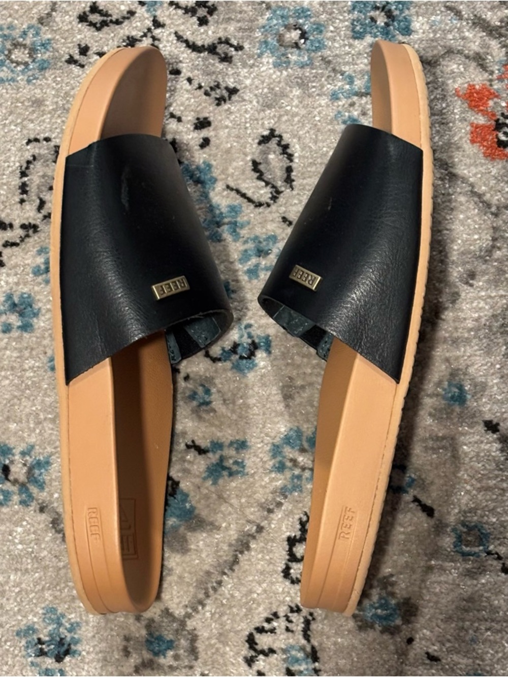 Reef Woman’s Classic Slide Sandals in Black and Tan - Picture 4 of 5